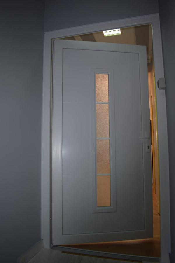 Klara'S Apartment Ni エクステリア 写真